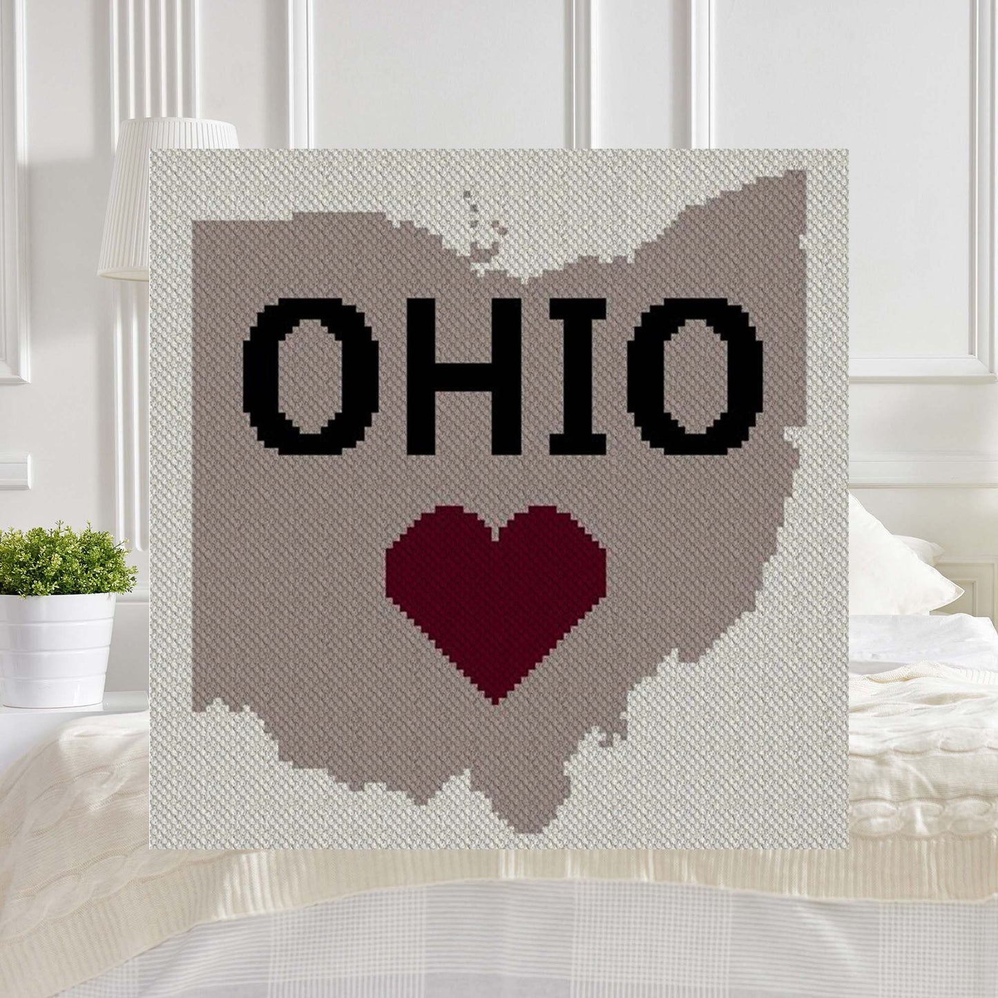 Ohio outline with heart motif in contrasting yarn blocks