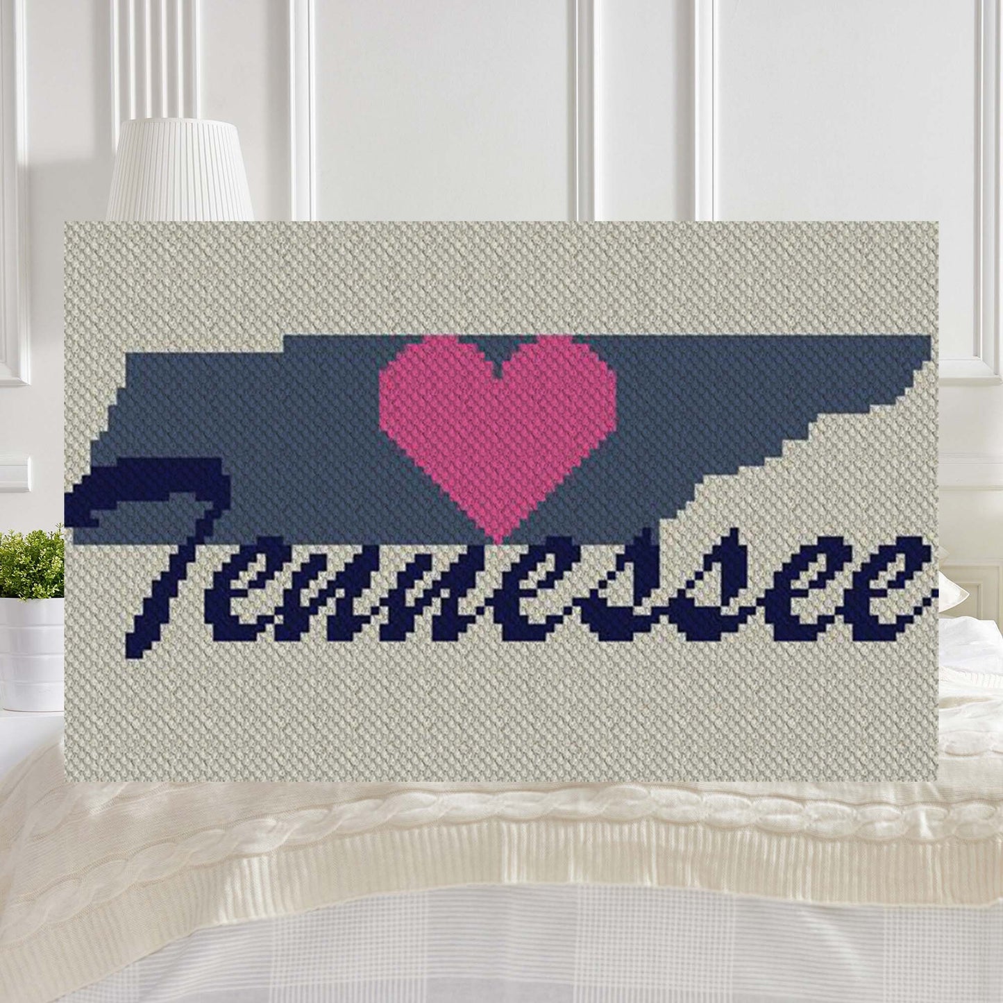 Tennessee outline with heart motif in yarn blocks